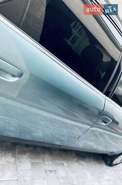 Седан Audi A6 2000 в 