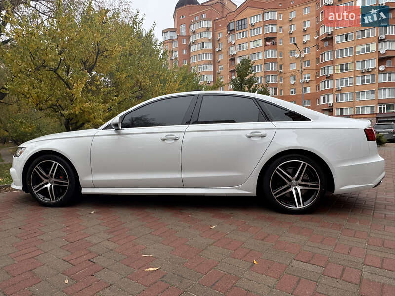 Седан Audi A6 2015 в Києві