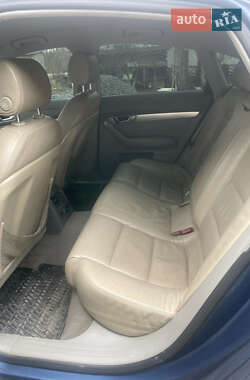 Седан Audi A6 2004 в 