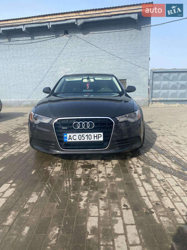 Седан Audi A6 2013 в 