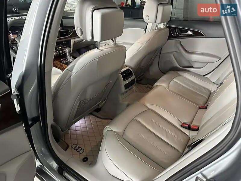 Седан Audi A6 2012 в Жовкве