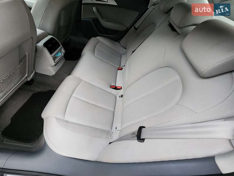 Седан Audi A6 2012 в Ивано-Франковске
