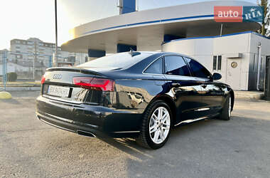 Седан Audi A6 2015 в 