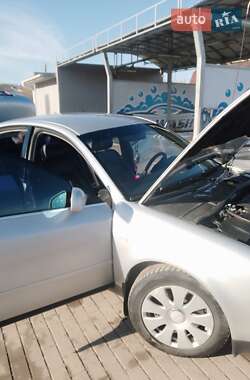 Седан Audi A6 2000 в 