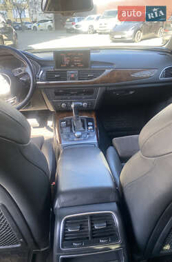 Седан Audi A6 2012 в 