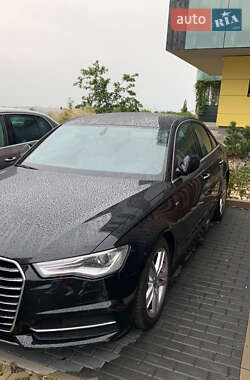 Седан Audi A6 2015 в 
