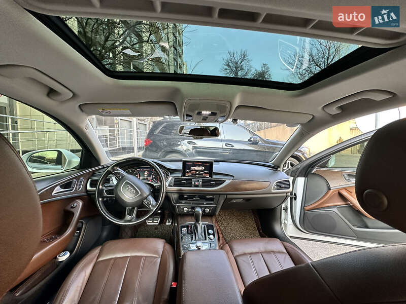 Седан Audi A6 2015 в Киеве