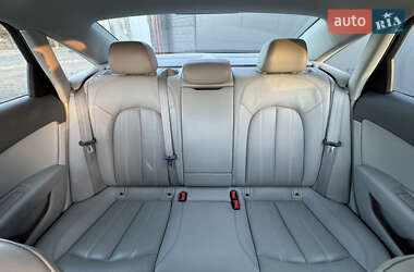 Седан Audi A6 2012 в 