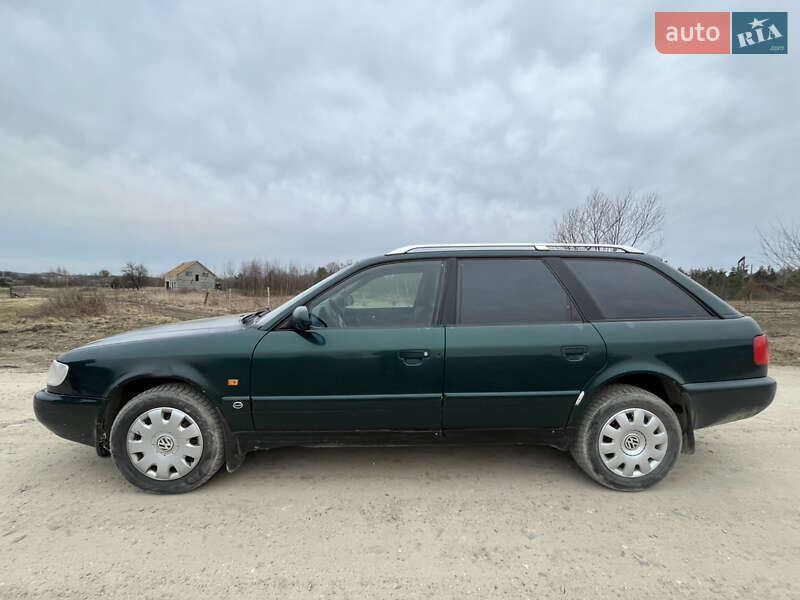Універсал Audi A6 1996 в Новояворівську