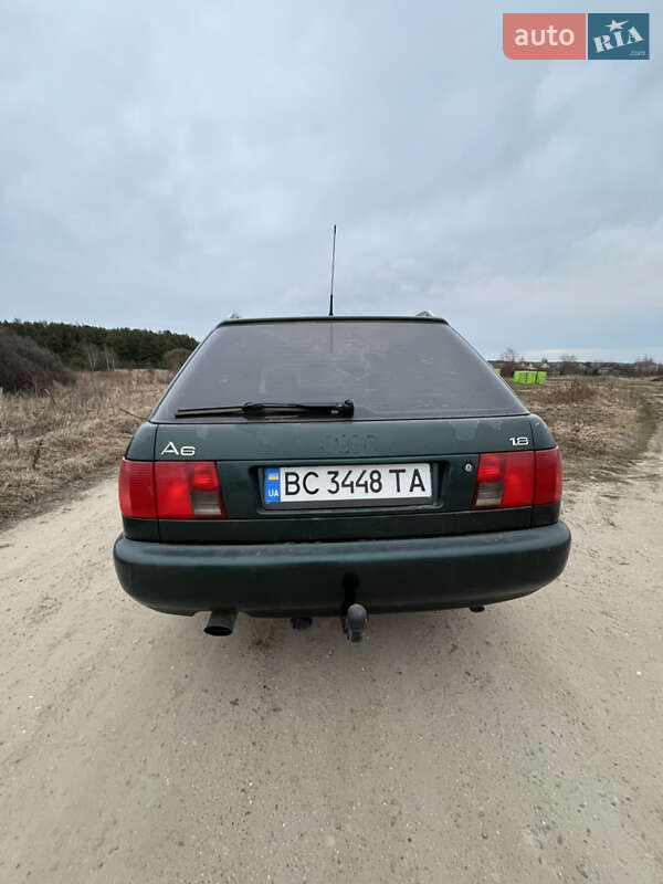 Універсал Audi A6 1996 в Новояворівську