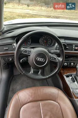 Седан Audi A6 2015 в 