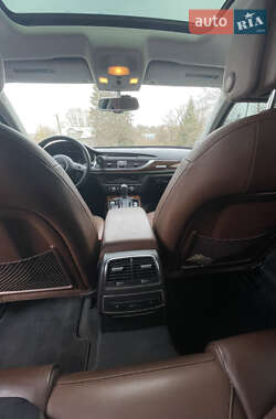 Седан Audi A6 2015 в 