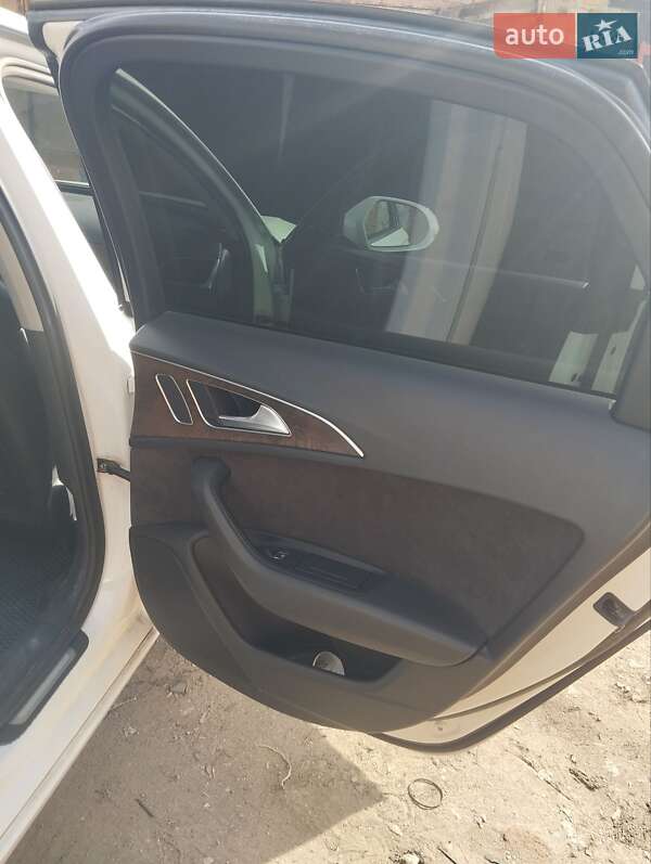 Седан Audi A6 2011 в Первомайске