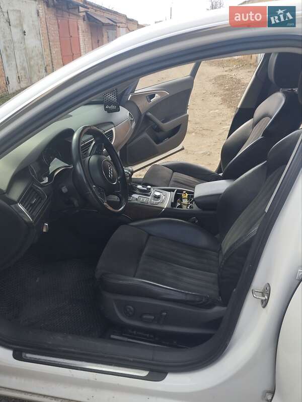 Седан Audi A6 2011 в Первомайске