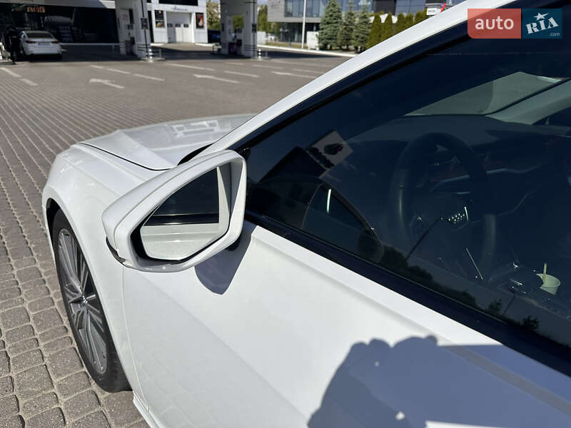 Седан Audi A6 2019 в Львове