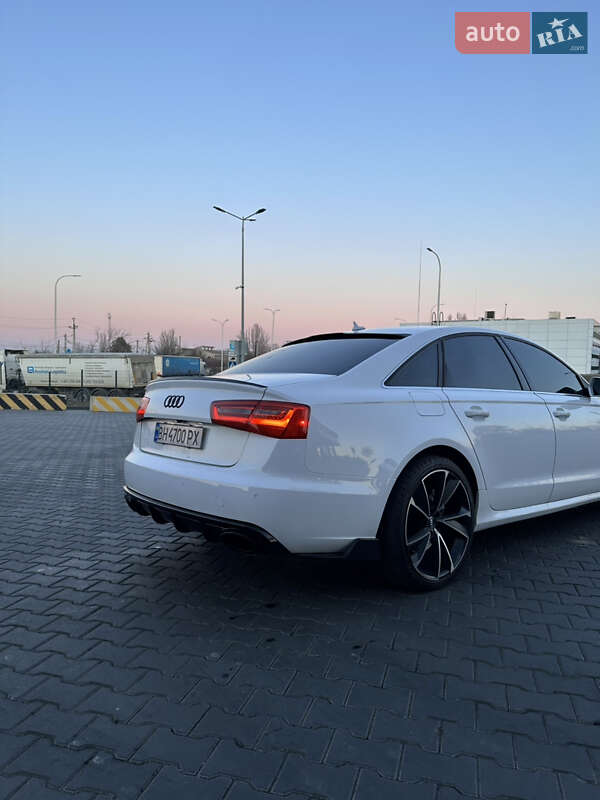 Седан Audi A6 2011 в Киеве