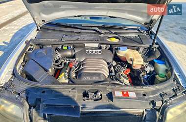 Седан Audi A6 2002 в 