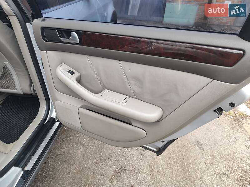 Седан Audi A6 2002 в Миргороді