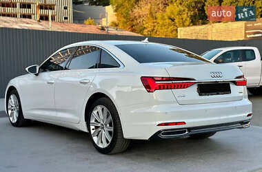 Седан Audi A6 2019 в 