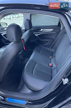 Седан Audi A6 2020 в 