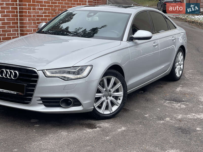 Седан Audi A6 2013 в 