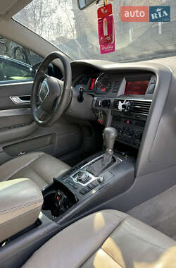 Седан Audi A6 2004 в 