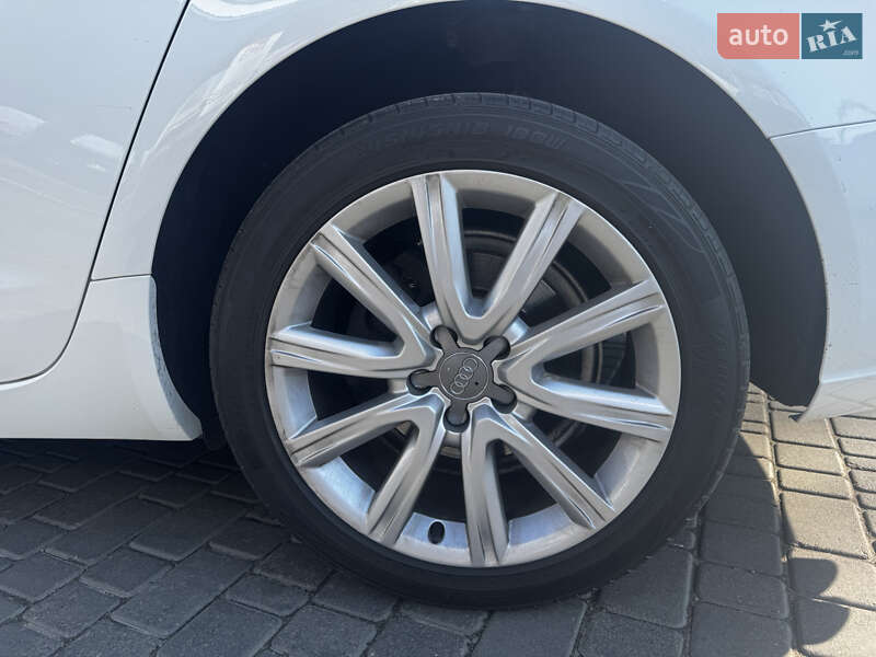 Седан Audi A6 2014 в Одесі