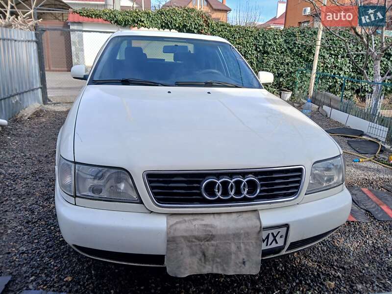 Седан Audi A6 1996 в Одессе