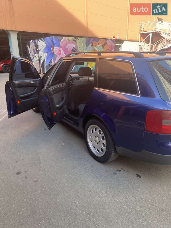Универсал Audi A6 2001 в Киеве