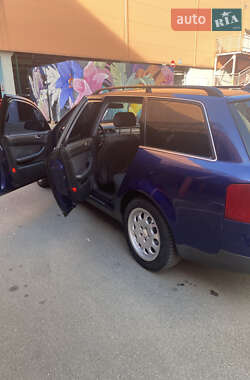 Универсал Audi A6 2001 в 