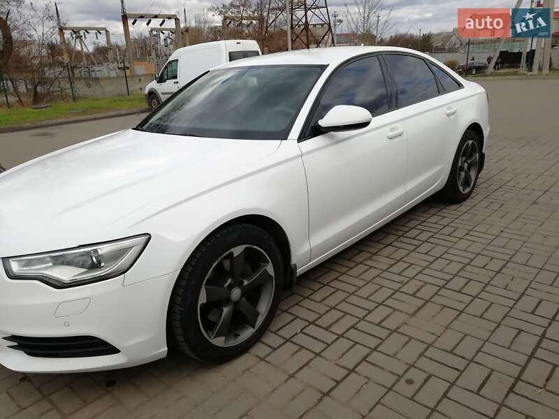 Седан Audi A6 2014 в Днепре