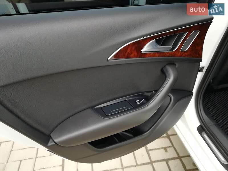 Седан Audi A6 2014 в Днепре