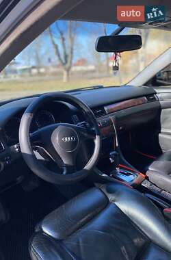 Седан Audi A6 2002 в 