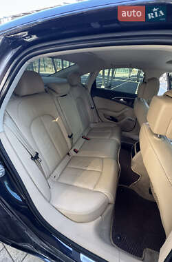 Седан Audi A6 2014 в 