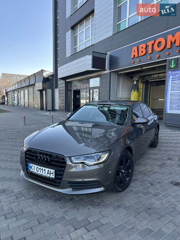Седан Audi A6 2014 в 