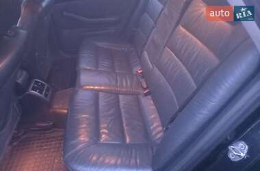 Седан Audi A6 2001 в 