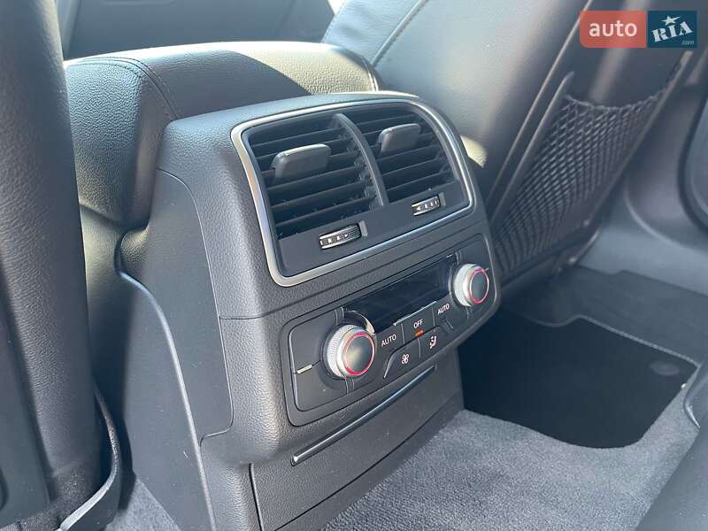 Седан Audi A6 2015 в Ужгороде