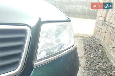 Универсал Audi A6 1999 в 