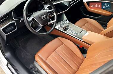 Седан Audi A6 2020 в 
