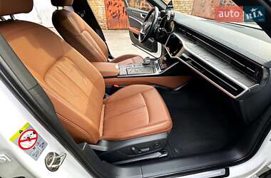 Седан Audi A6 2020 в 