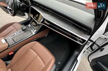 Седан Audi A6 2020 в 