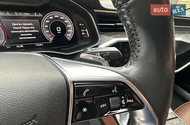 Седан Audi A6 2020 в 