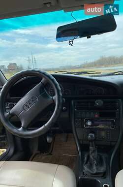 Седан Audi A6 1997 в 