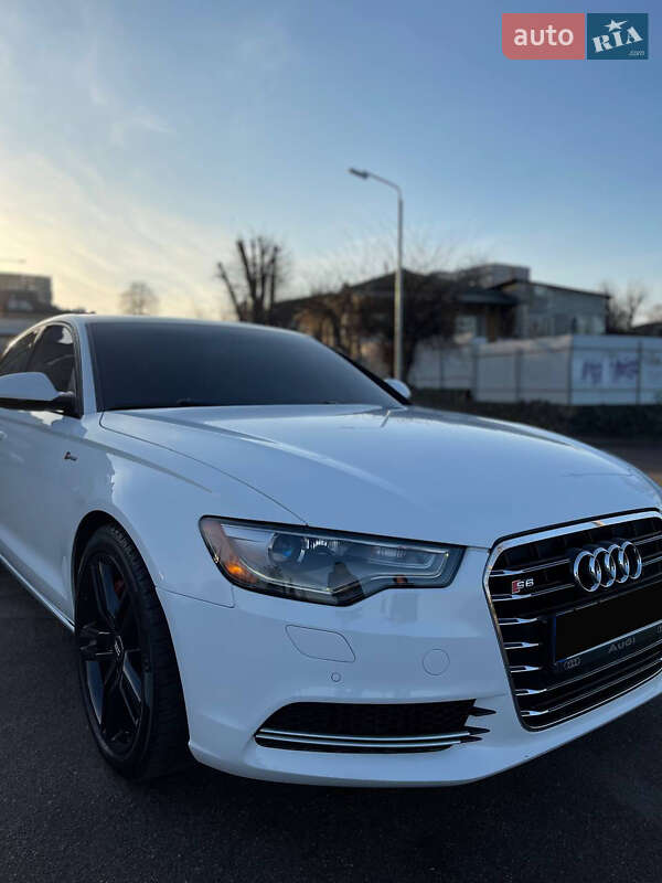 Седан Audi A6 2011 в Смеле