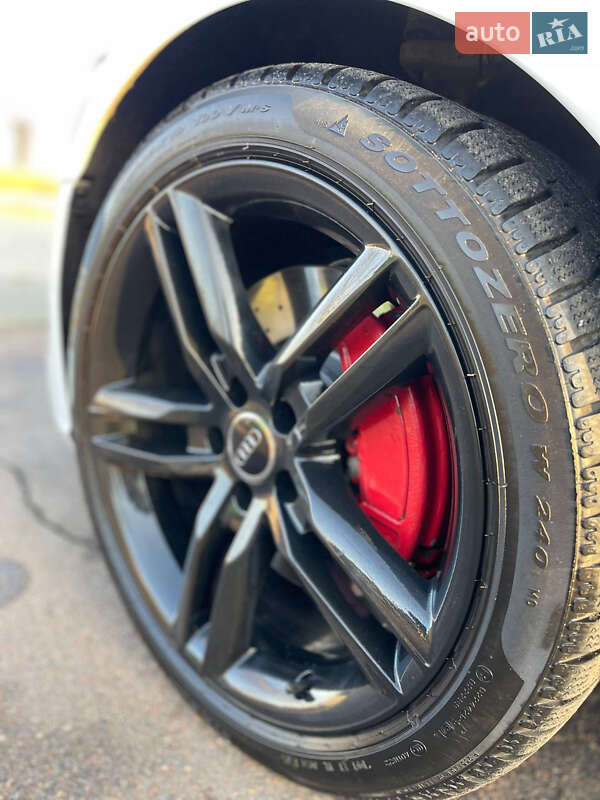 Седан Audi A6 2011 в Смеле