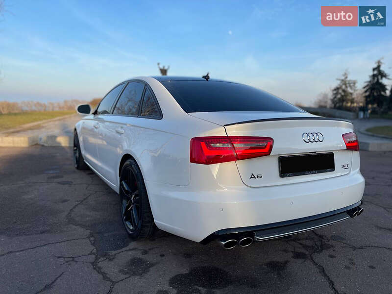 Седан Audi A6 2011 в Смеле