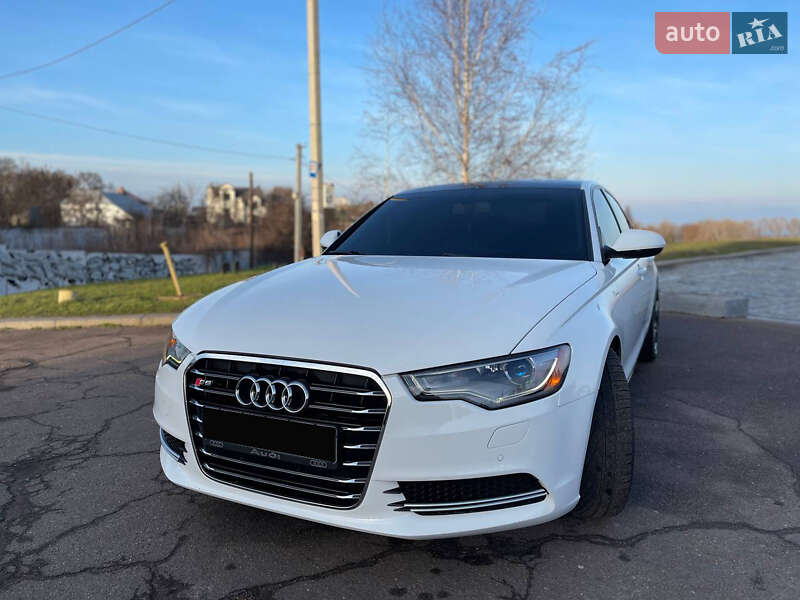Седан Audi A6 2011 в Смеле