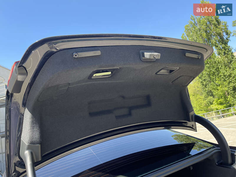 Седан Audi A6 2015 в Киеве