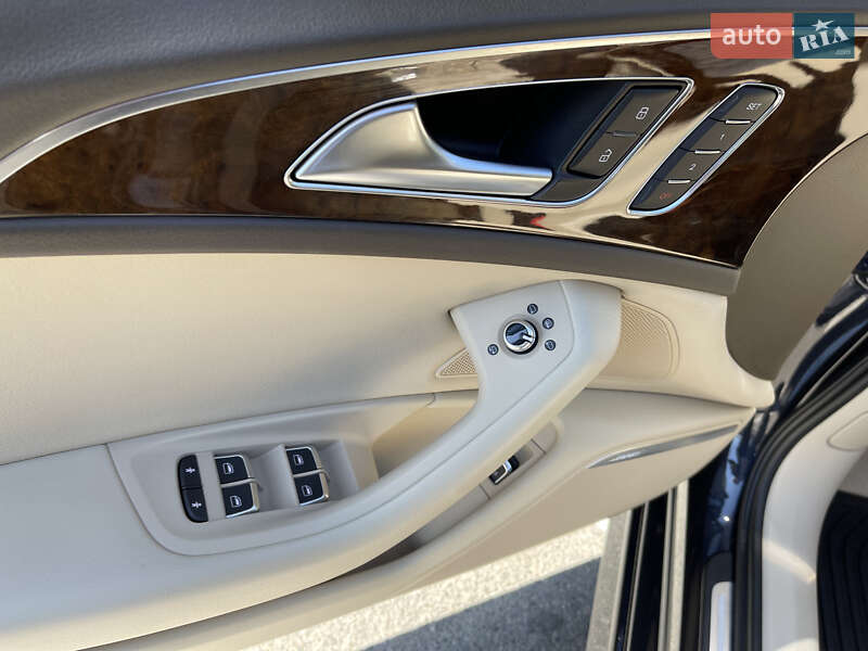 Седан Audi A6 2015 в Киеве