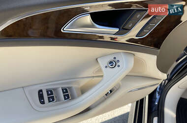 Седан Audi A6 2015 в 